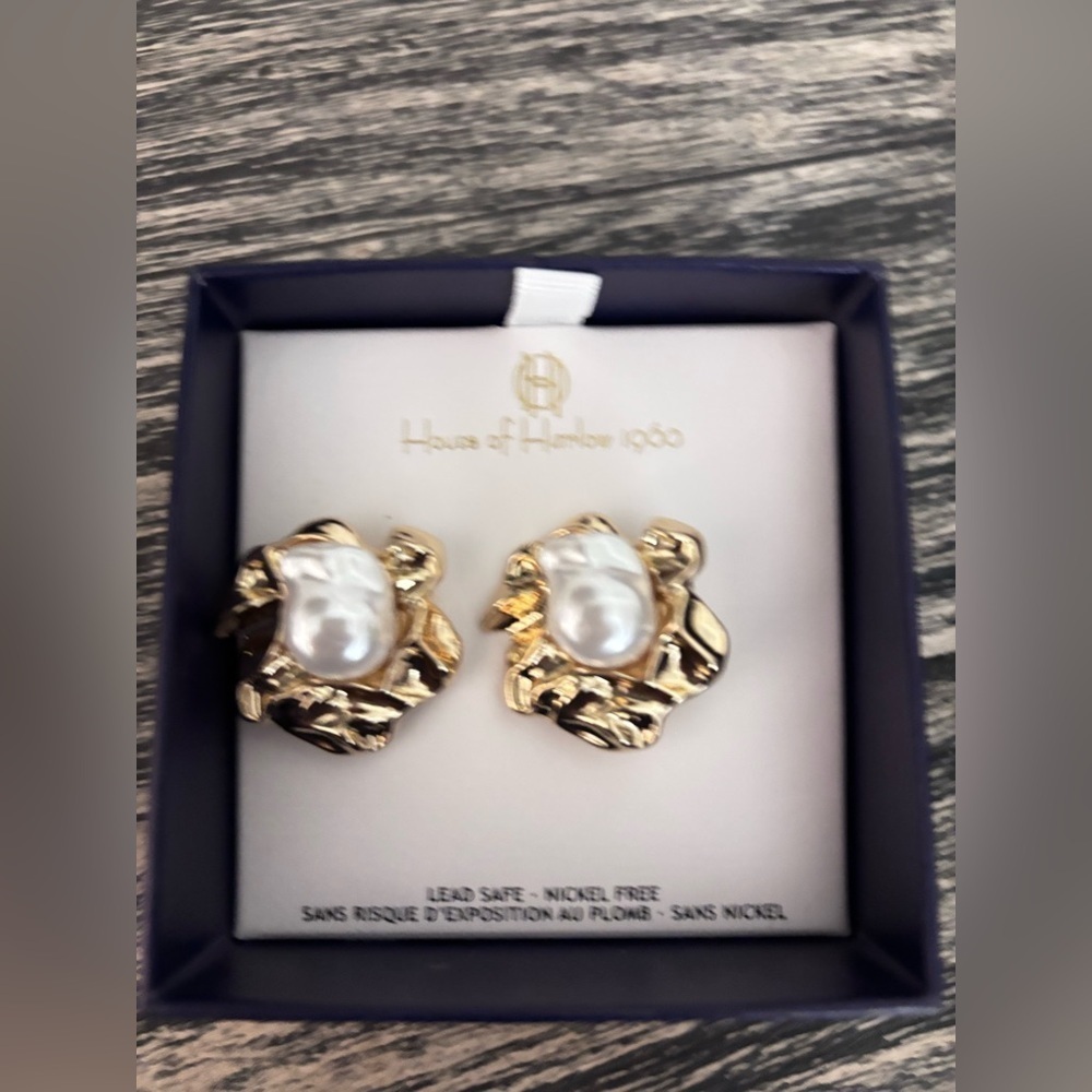 House of Harlow 1960 Gold Earrings with Pearl Accent